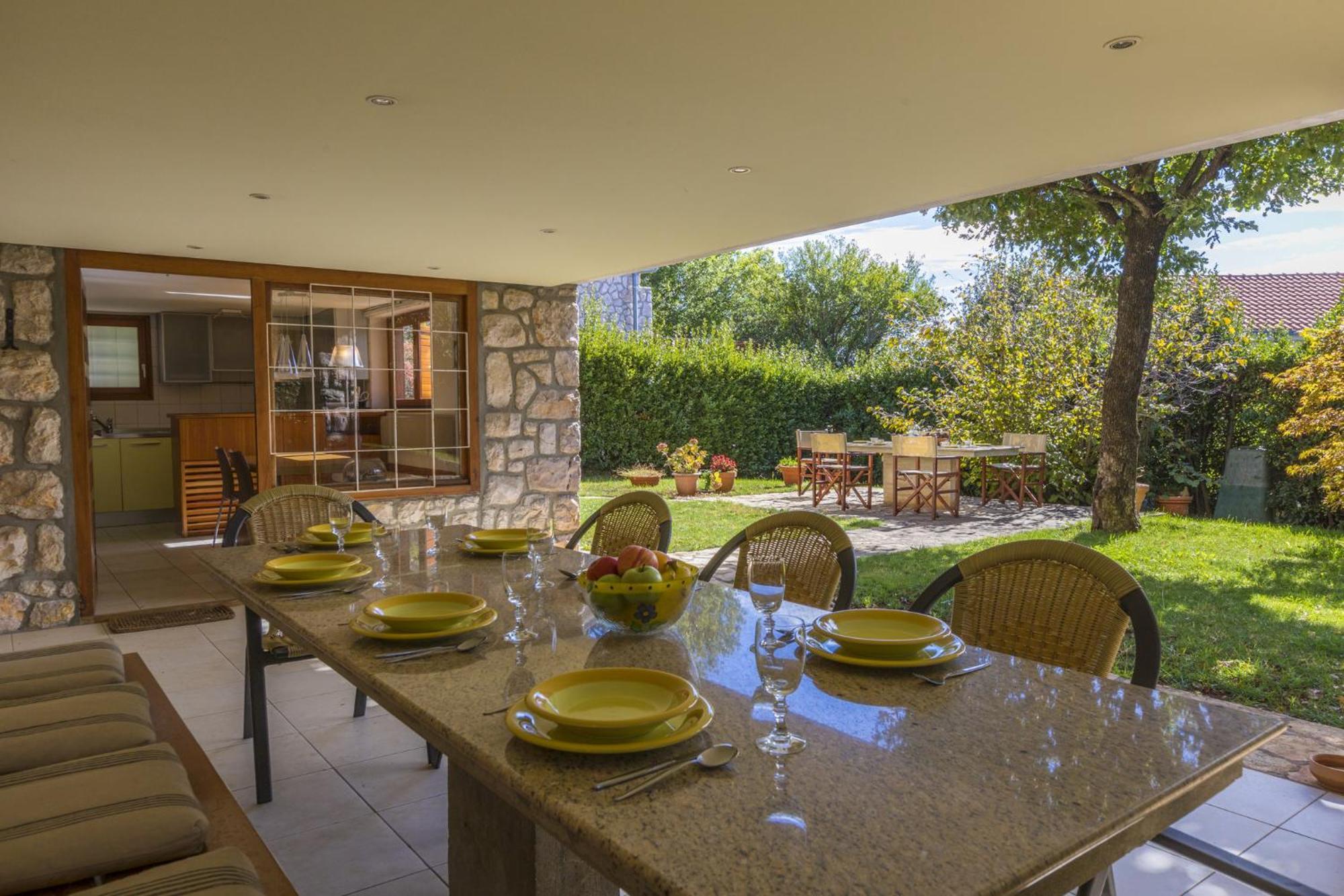 Haus Katarina Villa โนวีวีโนดอลสกี ภายนอก รูปภาพ